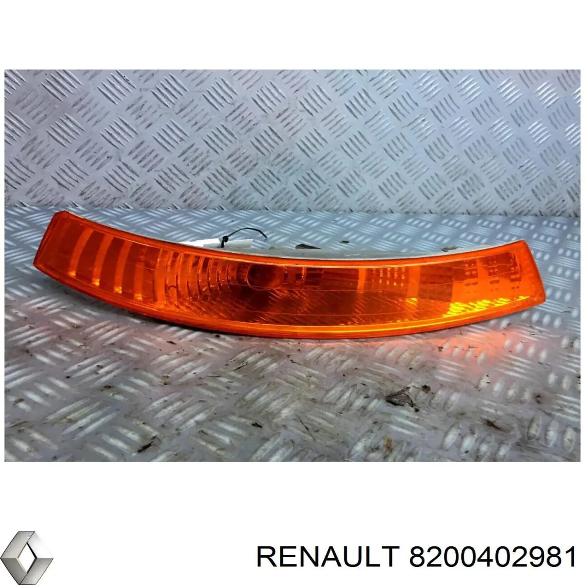 Указатель поворота правый Renault (RVI) 8200402981