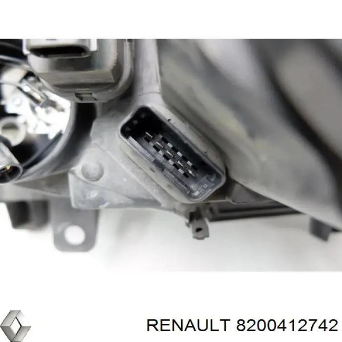 Фара правая 8200412742 Renault (RVI)