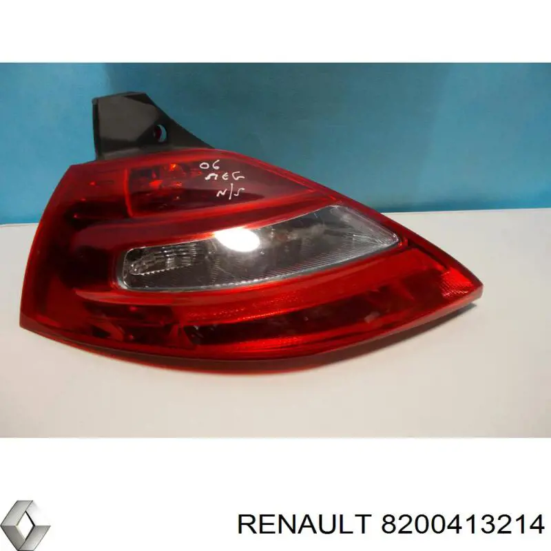 Купить 8200413214 Renault (RVI) Левый стоп
