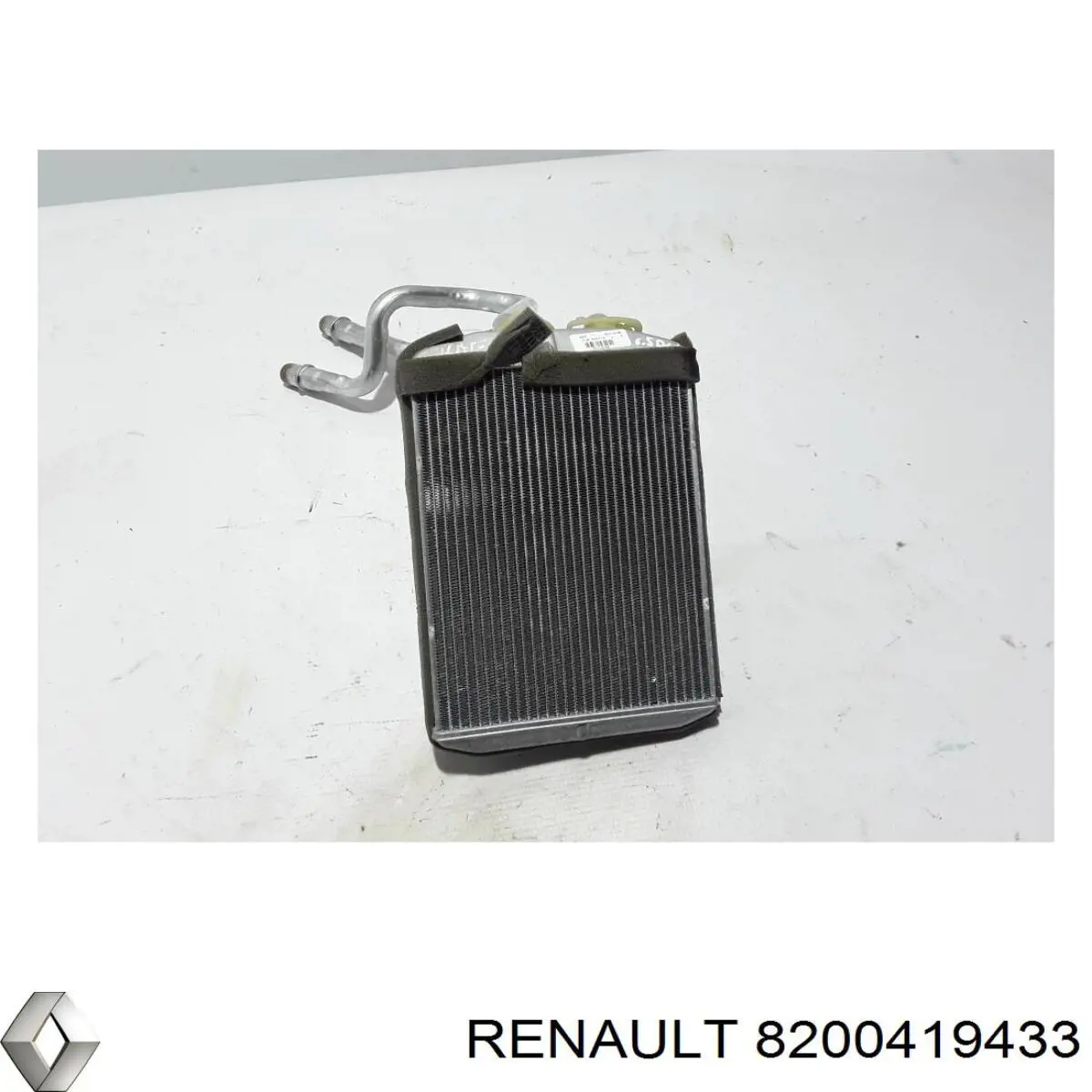 Обшивка стойки кузова внутренняя передняя правая 8200419433 Renault (RVI)