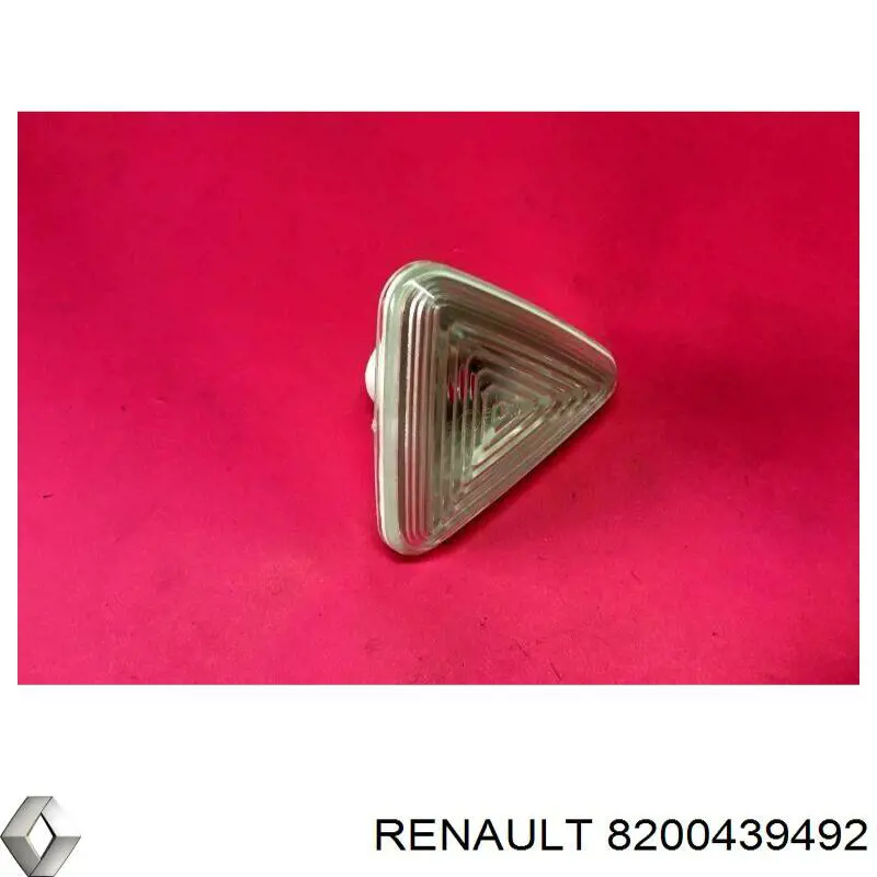 Повторитель поворота в крыло Renault (RVI) 8200439492 цена, от 5.07 USD