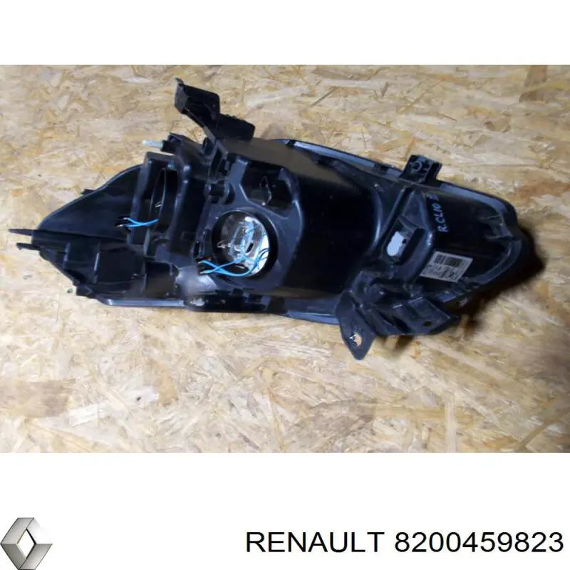 Купить 8200459823 Renault (RVI) Фара основная правая