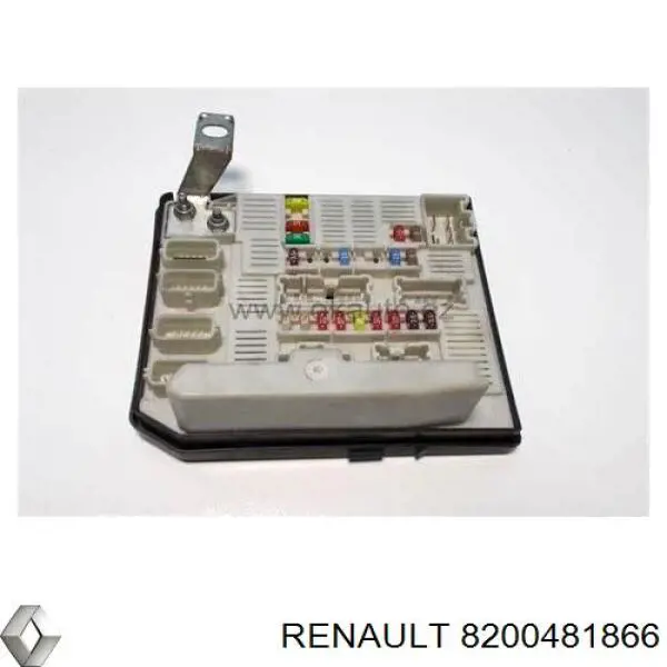 Блок предохранителей 8200481866 Renault (RVI)