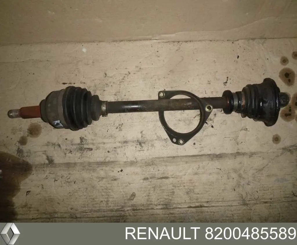 Полуось (привод) передняя левая 8200485589 Renault (RVI)