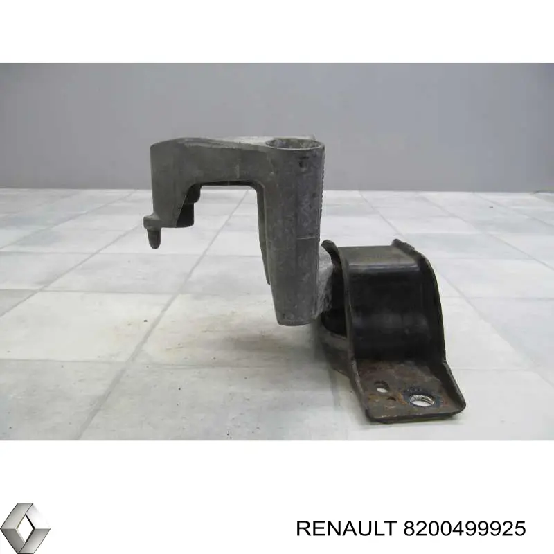  Renault (RVI) 8200499925 цена, от 11.27 USD