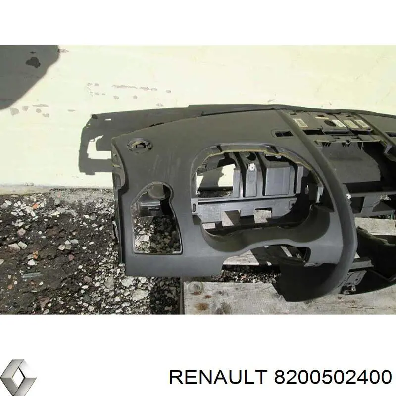 8200502400 Renault (RVI) Передняя панель