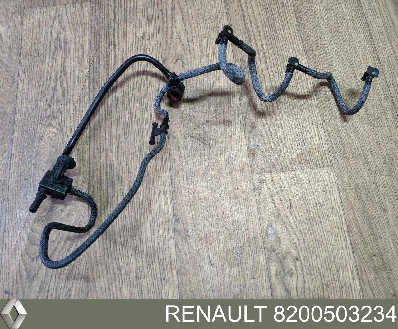 Обратная топливная трубка от форсунок Renault (RVI) 1752000Q1G
