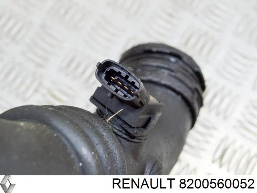 Шланг интеркуллера Renault (RVI) 8200560052