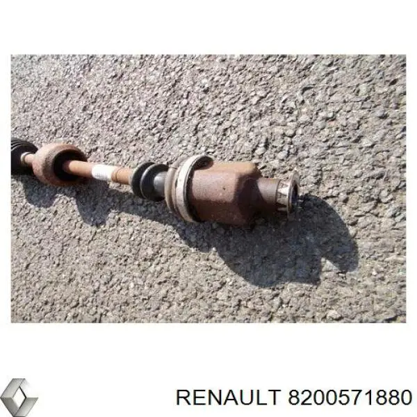 8200571880 Renault (RVI) полуось (привод передняя правая)