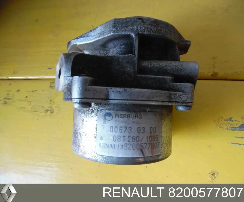 Купить 8200577807 Renault (RVI) Вакуумный насос
