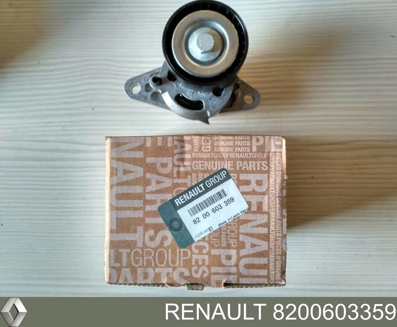 Натяжитель приводного ремня Renault (RVI) 8200603359
