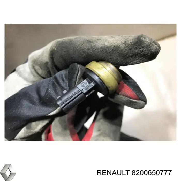 Купить 8200650777 Renault (RVI) Термодатчик охлаждающей жидкости