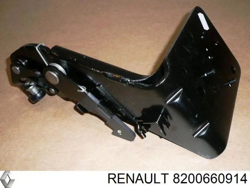 Ролик двери боковой (сдвижной) левый нижний 8200660914 Renault (RVI)