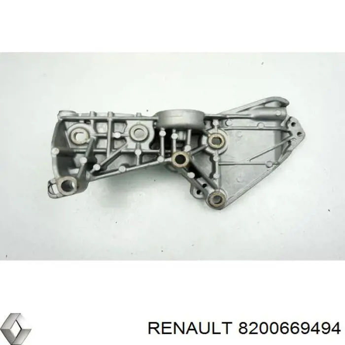 Кронштейн генератора 8200669494 Renault (RVI)