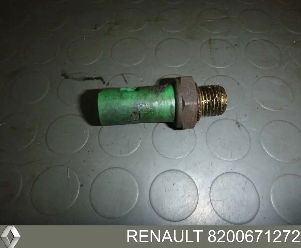 8200671272 Renault (RVI) Датчик указателя давления масла