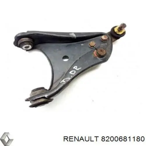 Рычаг передней подвески нижний левый 8200681180 Renault (RVI)