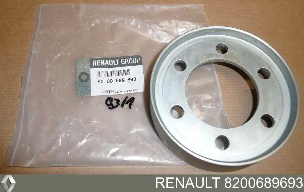 8200689693 Renault (RVI) Шкив водяной помпы