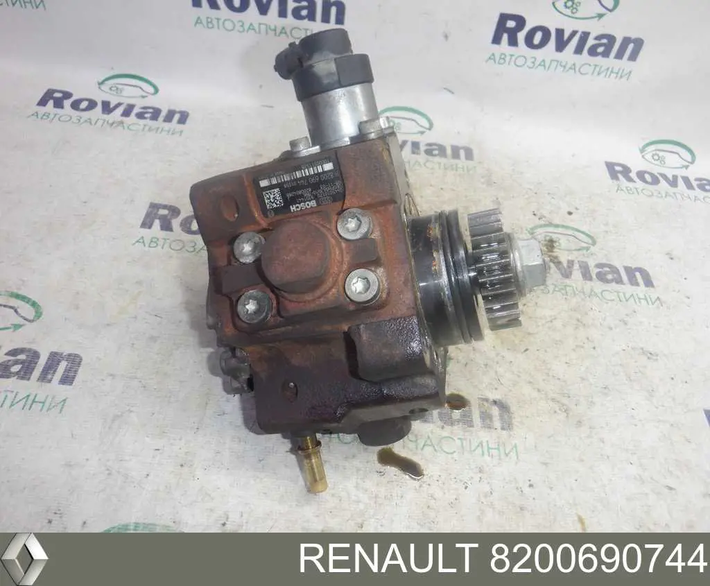 8200690744 Renault (RVI) Насос топливный высокого давления (ТНВД)