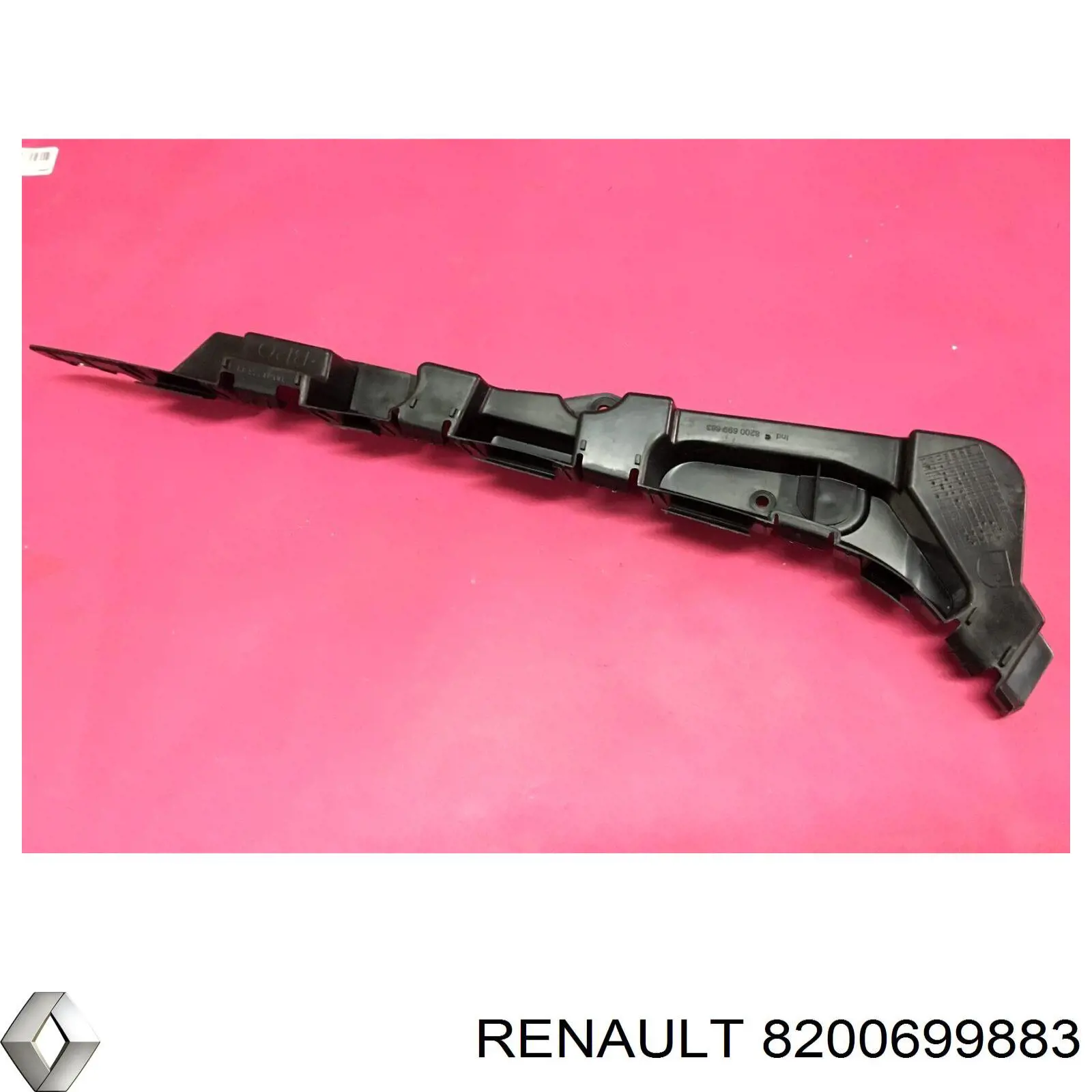 Купить 8200699883 Renault (RVI) Кронштейн бампера заднего внешний правый