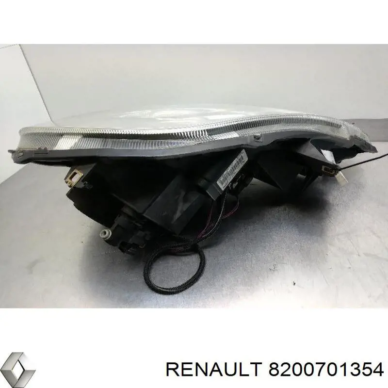 8200701354 Renault (RVI) Фара