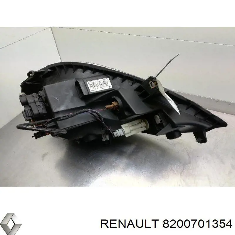 Фара левая Renault (RVI) 8200701354 цена, от 85.01 USD