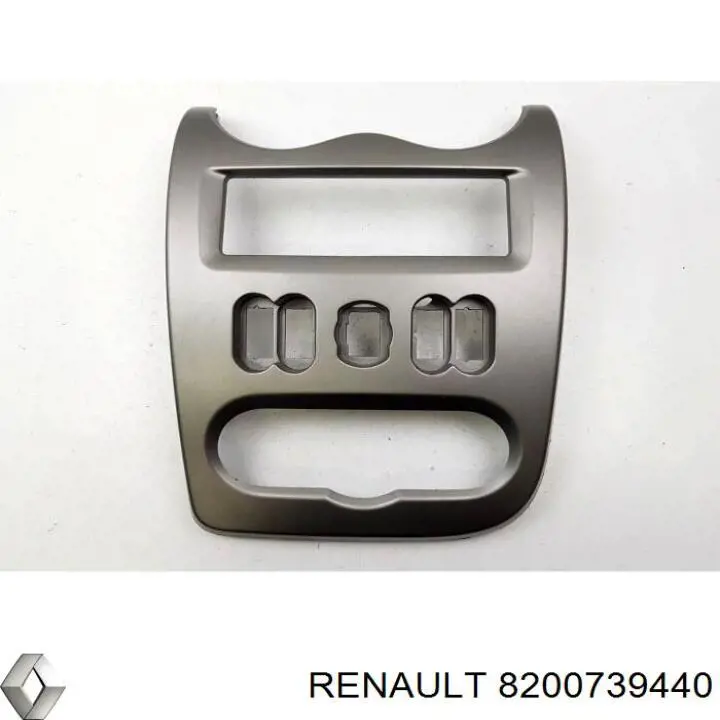 Облицовка приборов управления "торпедо" 8200739440 Renault (RVI)