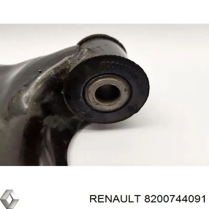 Рычаг передней подвески левый 8200744091 Renault (RVI)