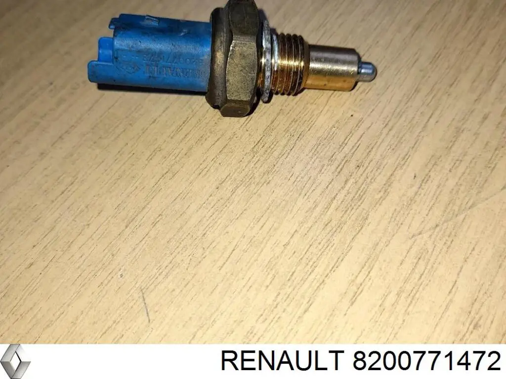 Датчик включения фонарей заднего хода Renault (RVI) 8200771472