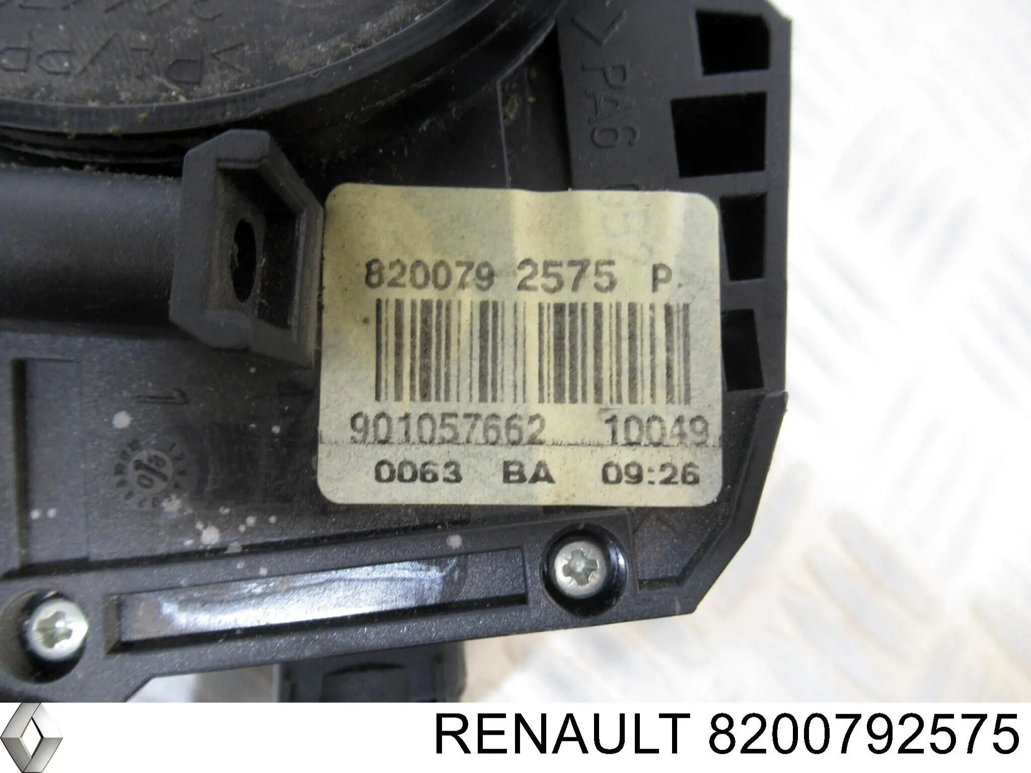 Правый подрулевой переключатель 7701068271 Renault (RVI)