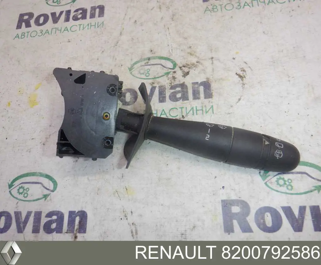 Подрулевой переключатель левый Renault (RVI) 8200792586