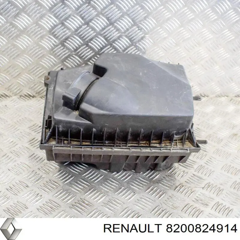 Купить 8200824914 Renault (RVI) Корпус воздушного фильтра