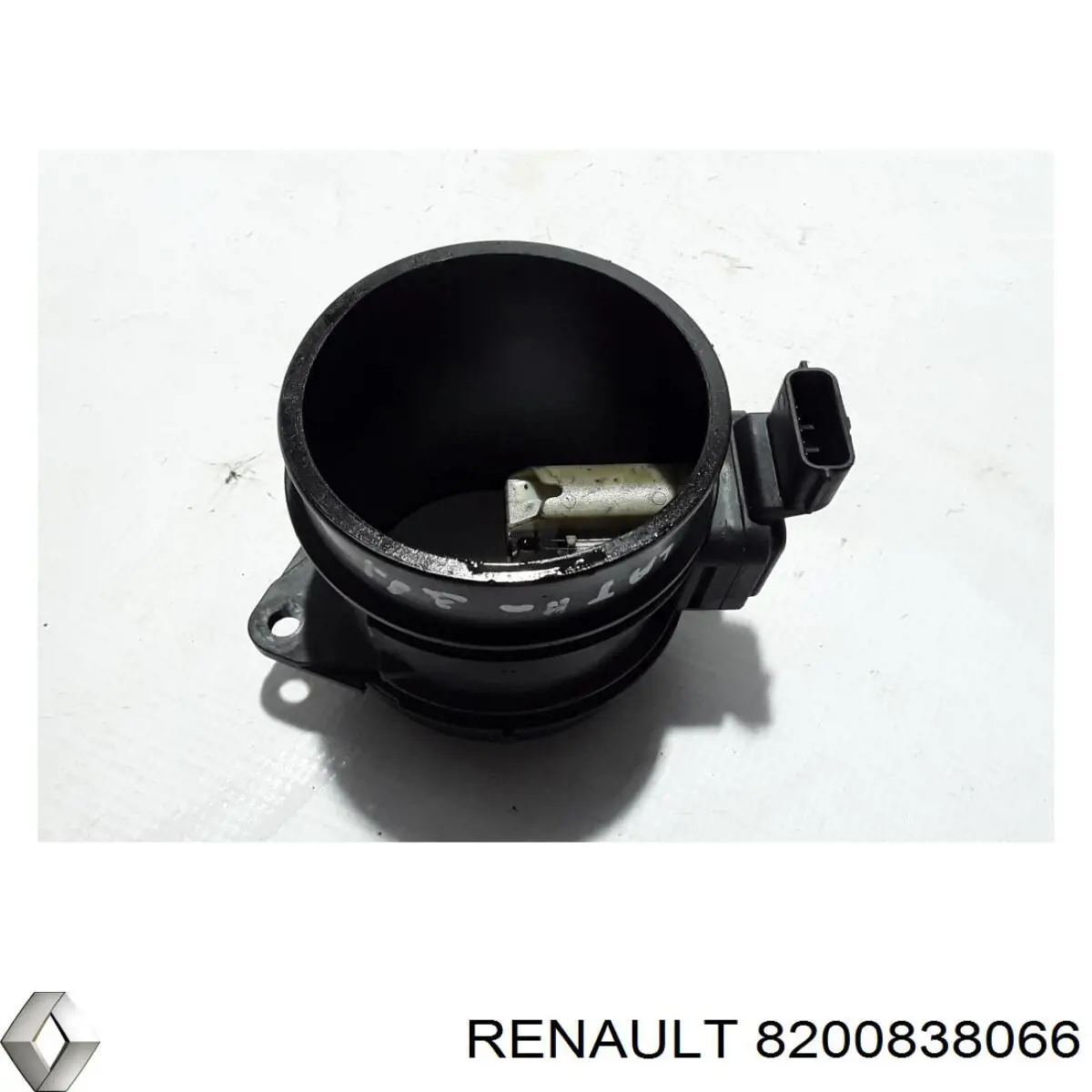 Купить 8ET358166661 HELLA Воздухомер