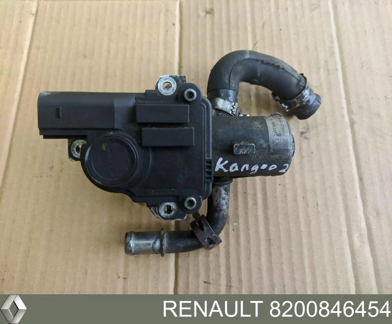 Клапан EGR, рециркуляции газов Renault (RVI) 8200846454