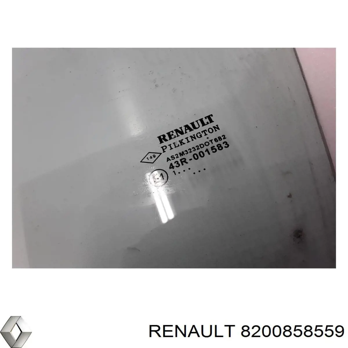 Купить 8200858559 Renault (RVI) Стекло передней двери, левой