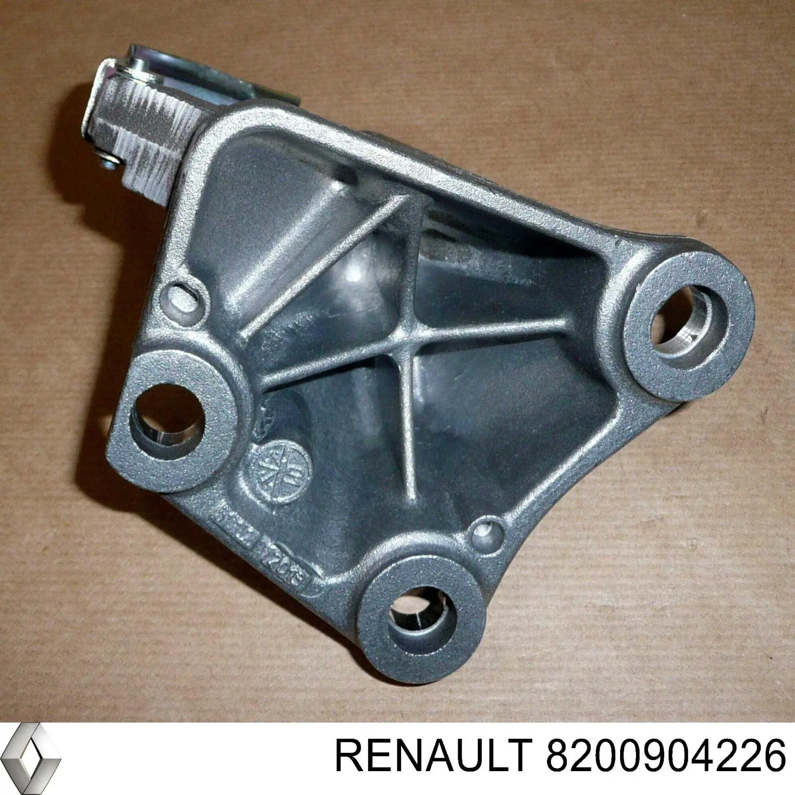 8200904226 Renault (RVI) Опора подвесного подшипника передней полуоси