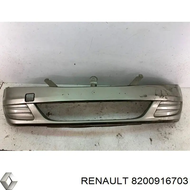 8200916703 Renault (RVI) Бампер передний в сборе