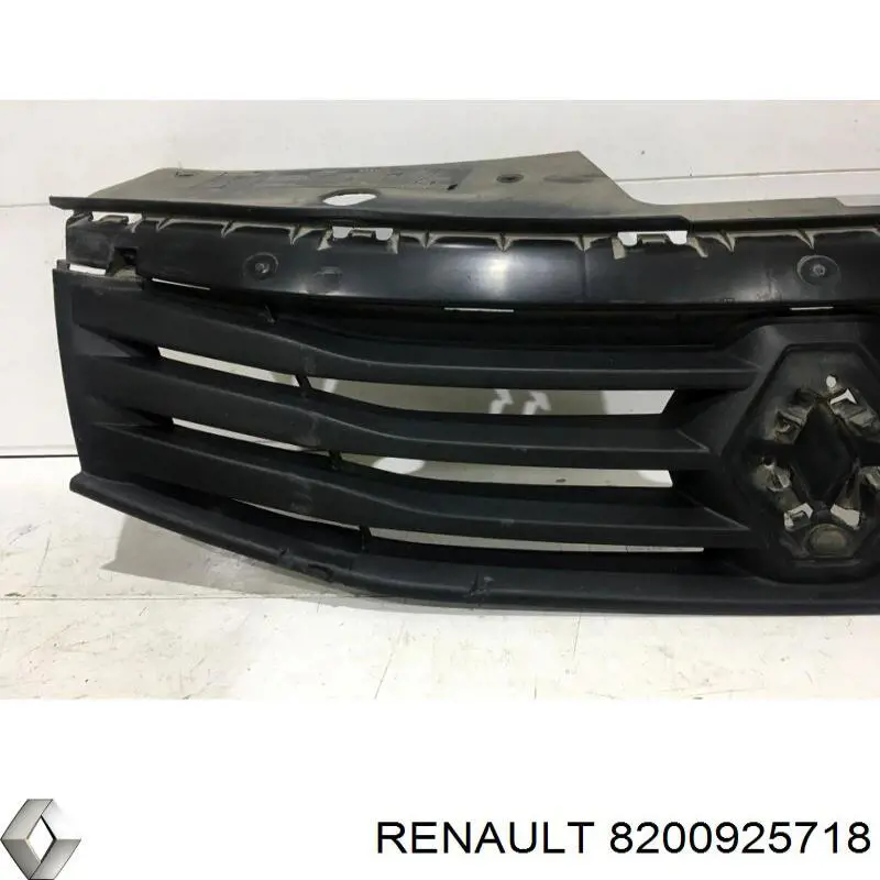 Облицовка радиатора Renault (RVI) 8200925718 цена, от 22.74 USD