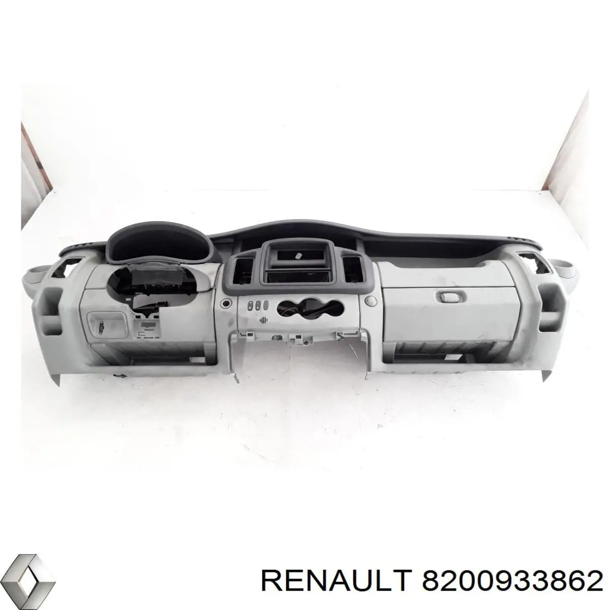 Купить 8200933862 Renault (RVI) Панель передняя "торпедо"