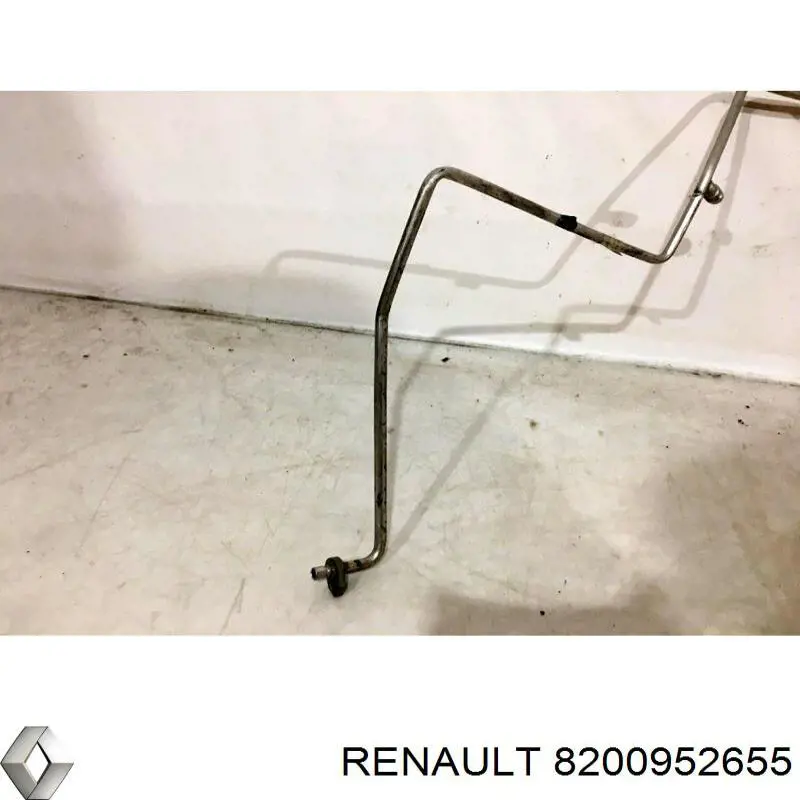 Шланг кондиционера, от осушителя к испарителю 8200952655 Renault (RVI)
