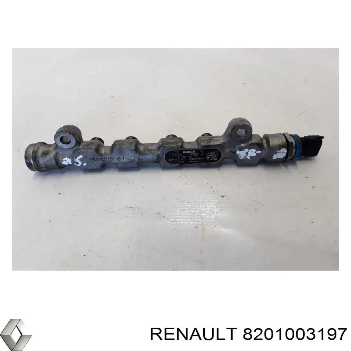 8201003197 Renault (RVI) distribuidor de combustível (rampa)