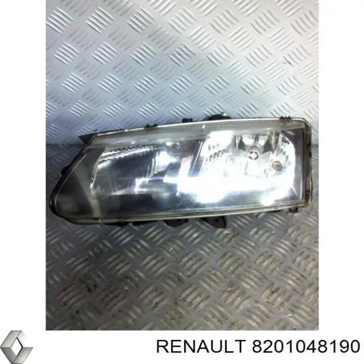 7700411205 Renault (RVI) фара левая