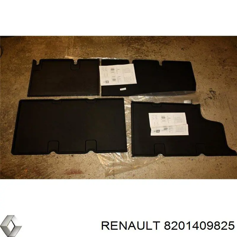 Коврик третьего ряда сидений 8201409825 Renault (RVI)