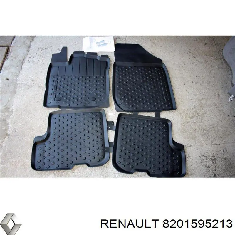 8201595213 Renault (RVI) tapetes dianteiros + traseiros, kit