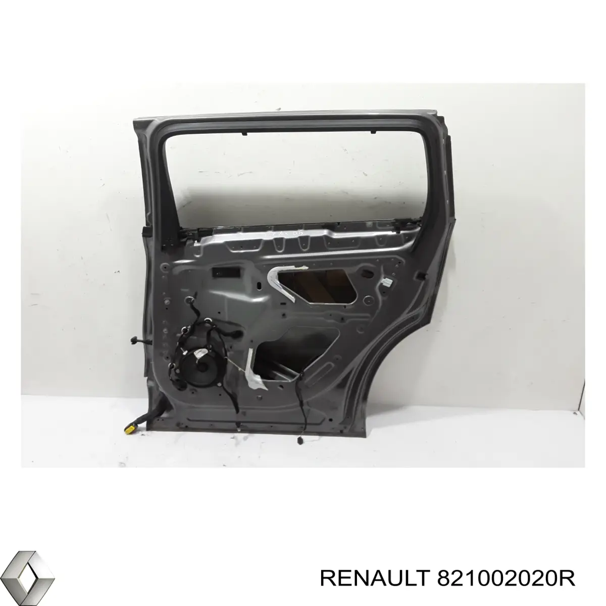 Дверь задняя правая 821002020R Renault (RVI)