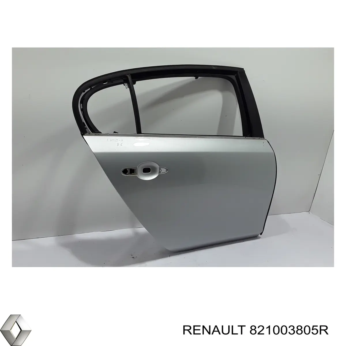 Задняя правая дверь Рено Латитьюд L7 (Renault Latitude)