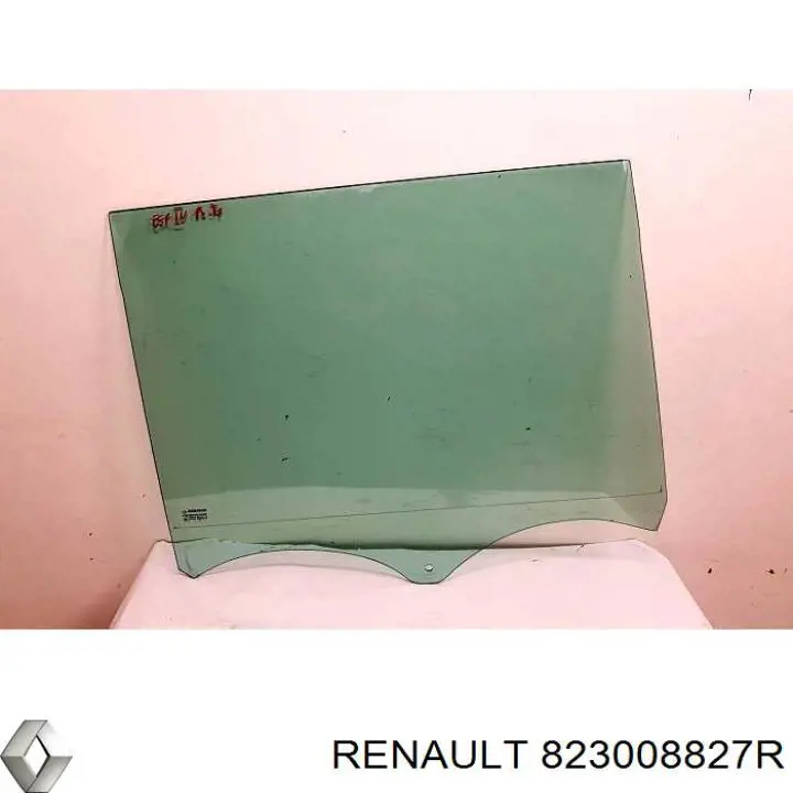 Стекло фонаря заднего правого 823008827R Renault (RVI)