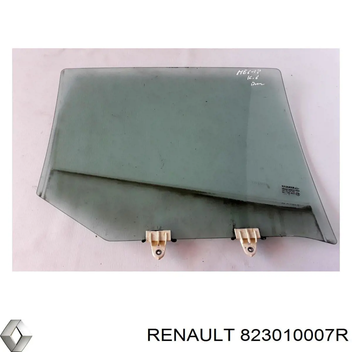 Купить 823010007R Renault (RVI) Стекло двери задней левой