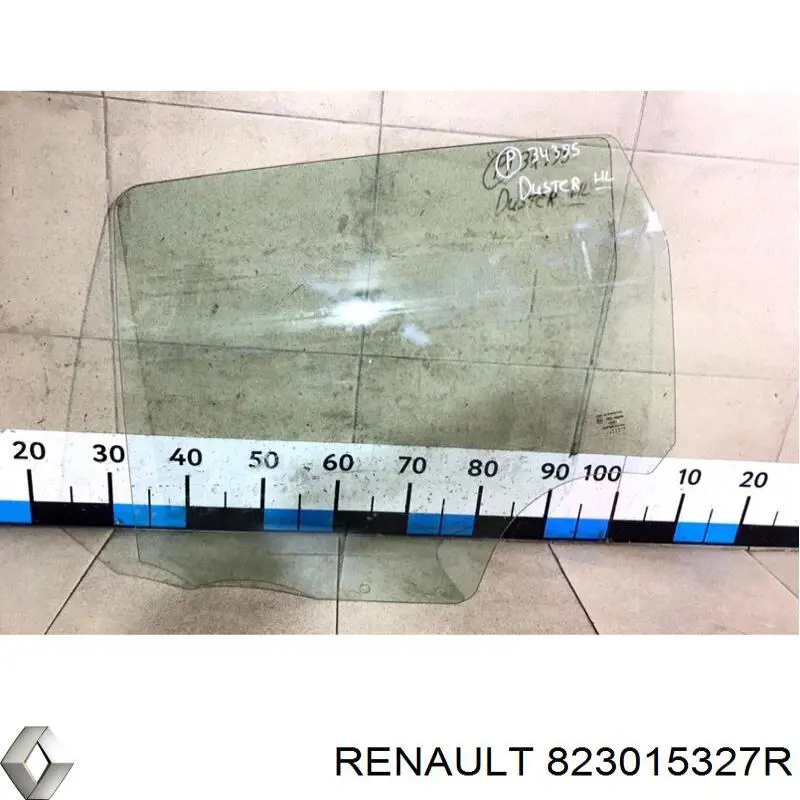 823015327R Renault (RVI) vidro da porta traseira esquerda