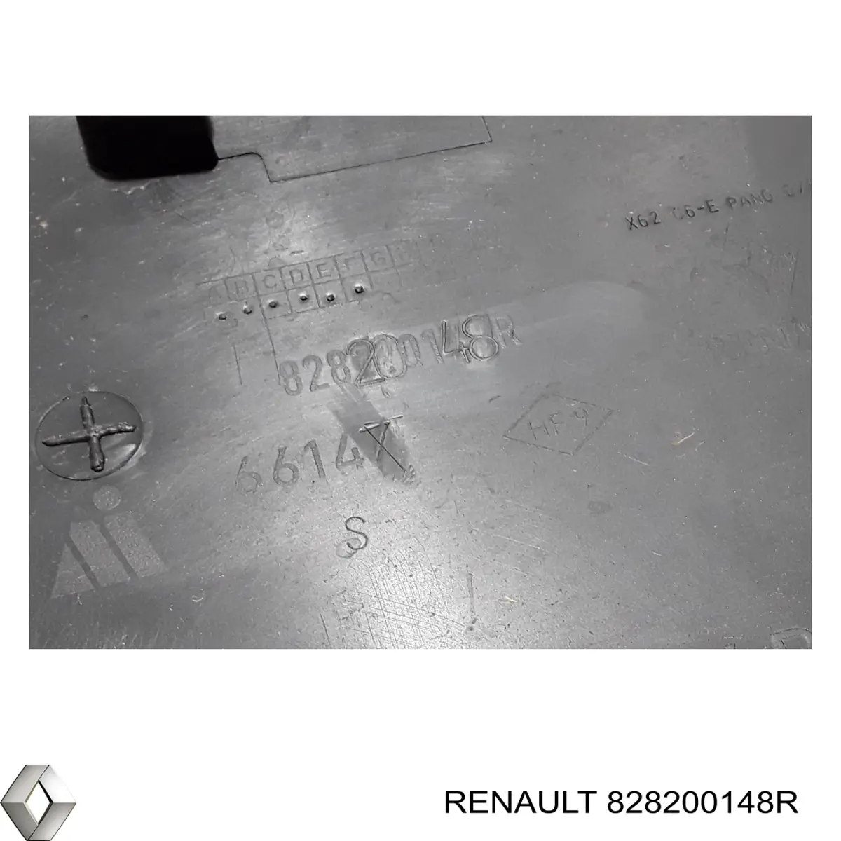 Молдинг боковой (сдвижной) двери Renault (RVI) 828200148R