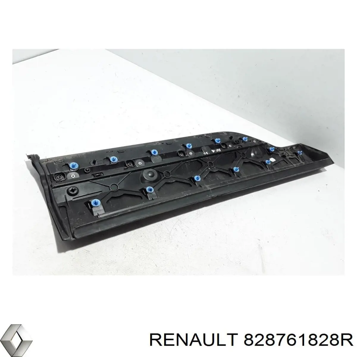 828761828R Renault (RVI) Накладка задней правой двери, нижняя
